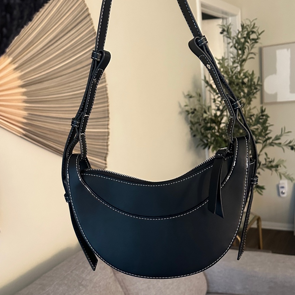 Black Crescent Shoulder Bag - Gap